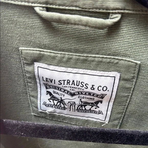 Levi’s Embroidered Green Military Jacket - Picture 4 of 12